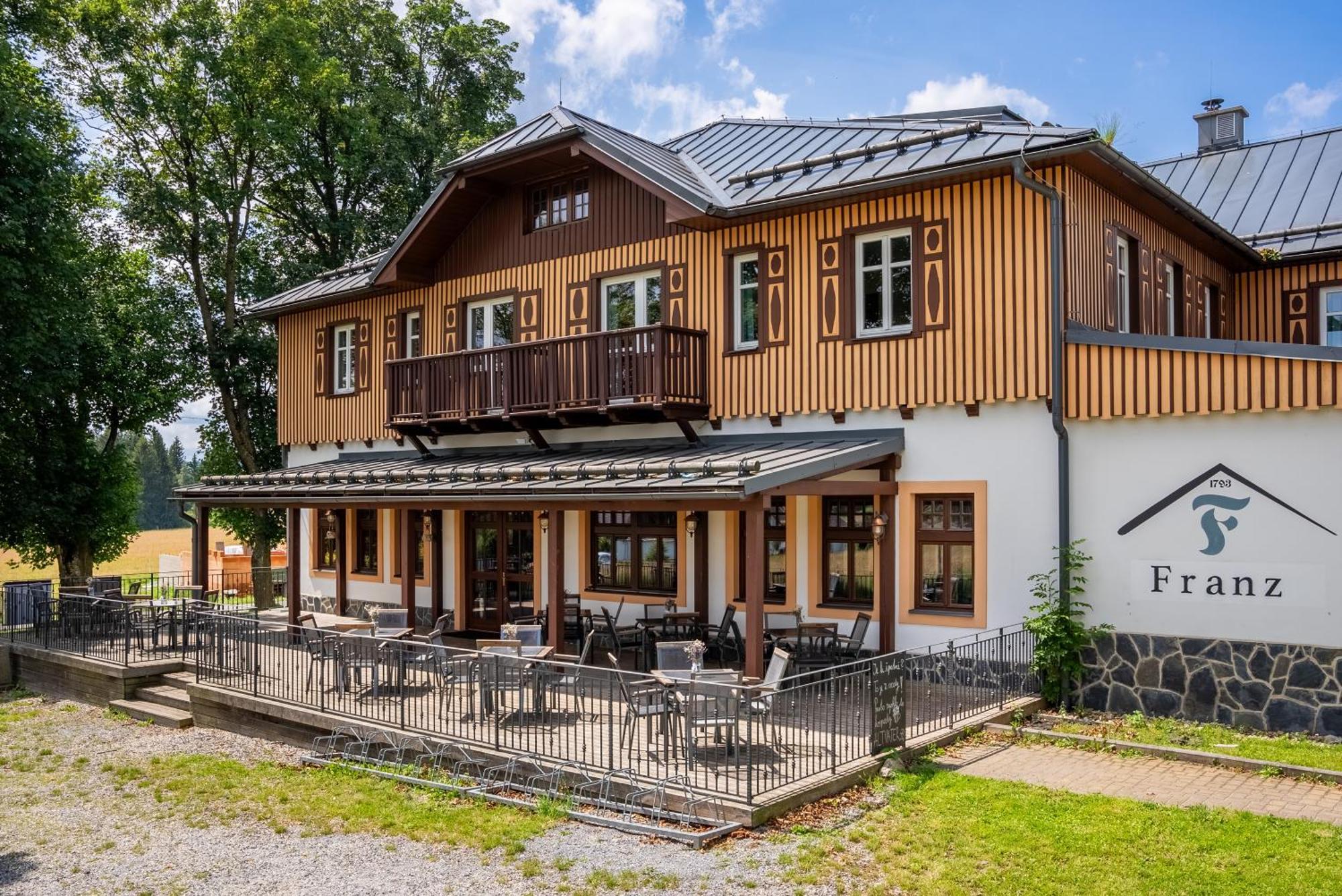 Hotel Franz Rejviz Exterior photo