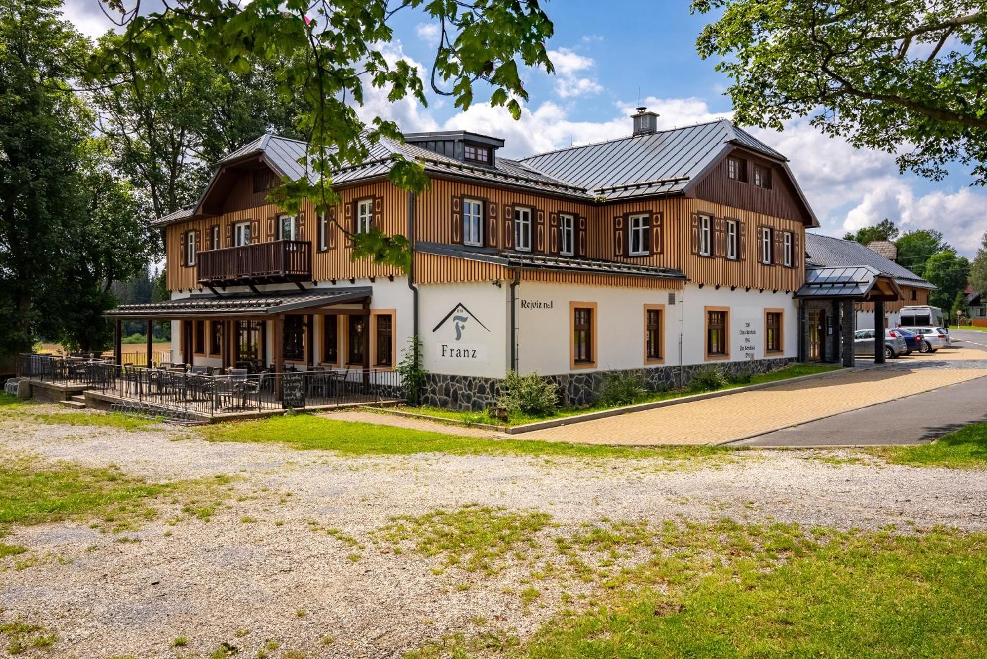 Hotel Franz Rejviz Exterior photo
