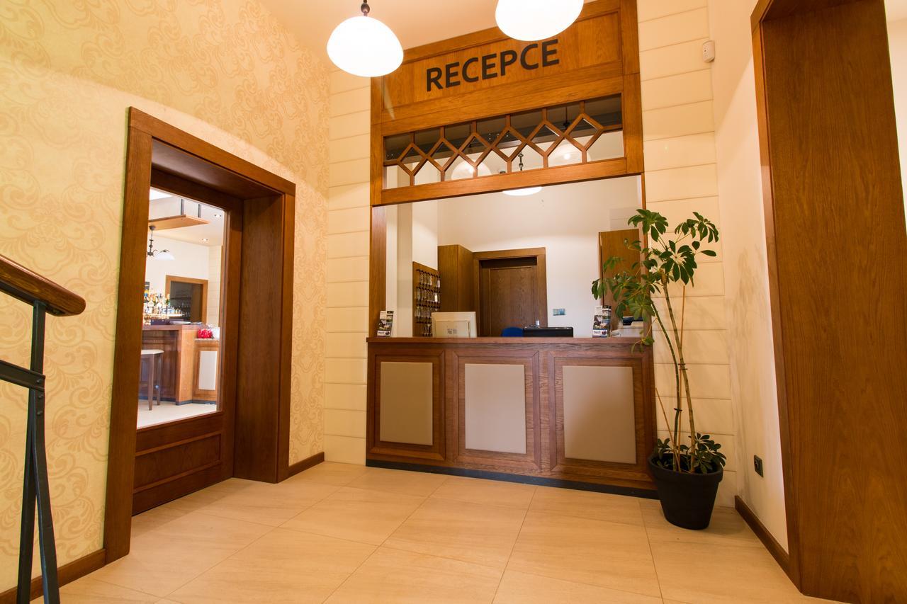 Hotel Franz Rejviz Exterior photo